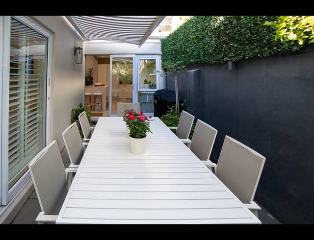 2 BEDROOM PROPERTY TO RENT IN GREEN POINT